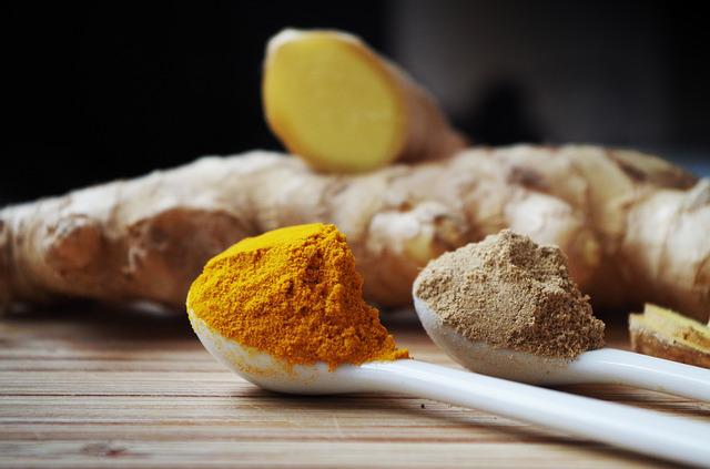 spices turmeric and ginger